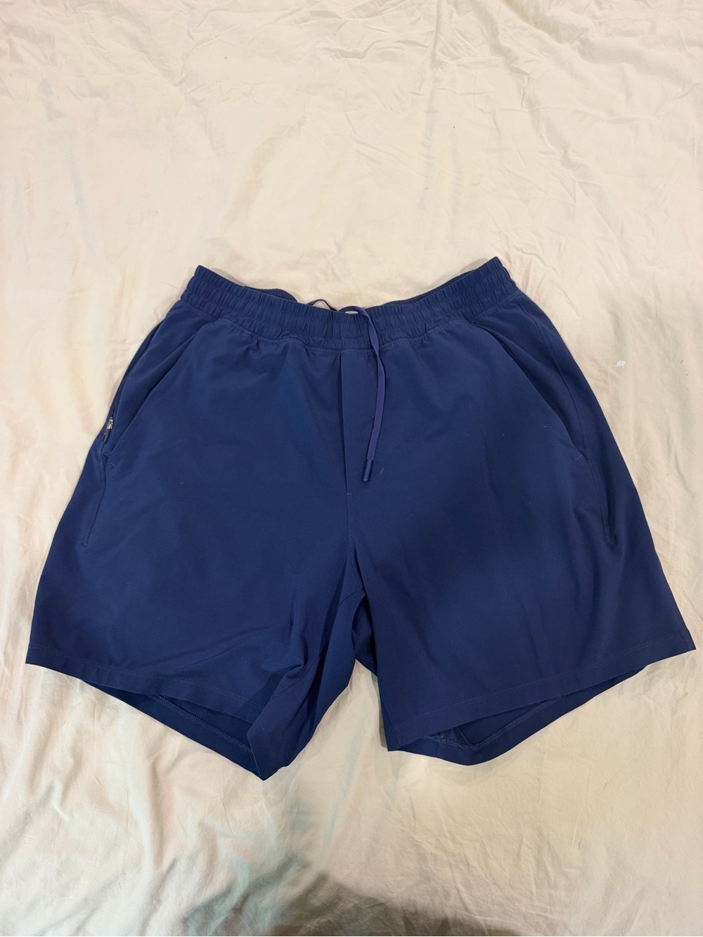 lululemon pacebreaker 7 inch inseam with liner size medium